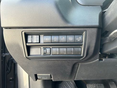Used 2023 Toyota Tundra SR5 w/ SR5 Convenience Package AWD/4WD image 19