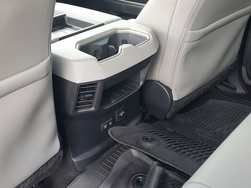 Used 2023 Toyota Tundra Limited AWD/4WD image 12