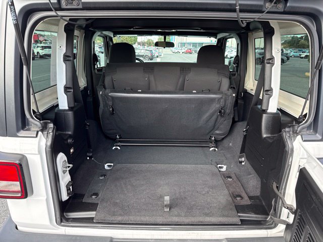 Used 2023 Jeep Wrangler Sport AWD/4WD image 9