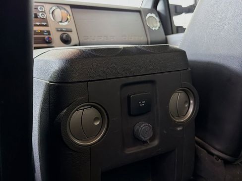 Used 2016 Ford F250 XLT w/ XLT Value Package image 23