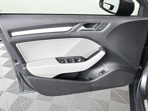 Used 2018 Audi A3 2.0T Premium image 19