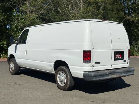 Used 2008 Ford E-150 and Econoline 150 image 3