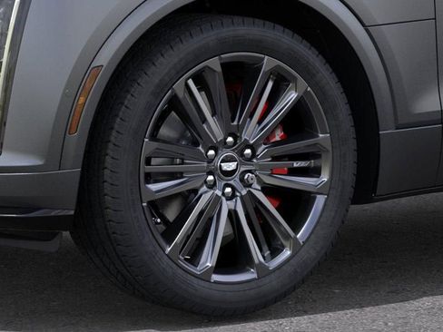 New 2026 Cadillac Lyriq V w/ LPO, Floor Liner Package AWD/4WD image 9