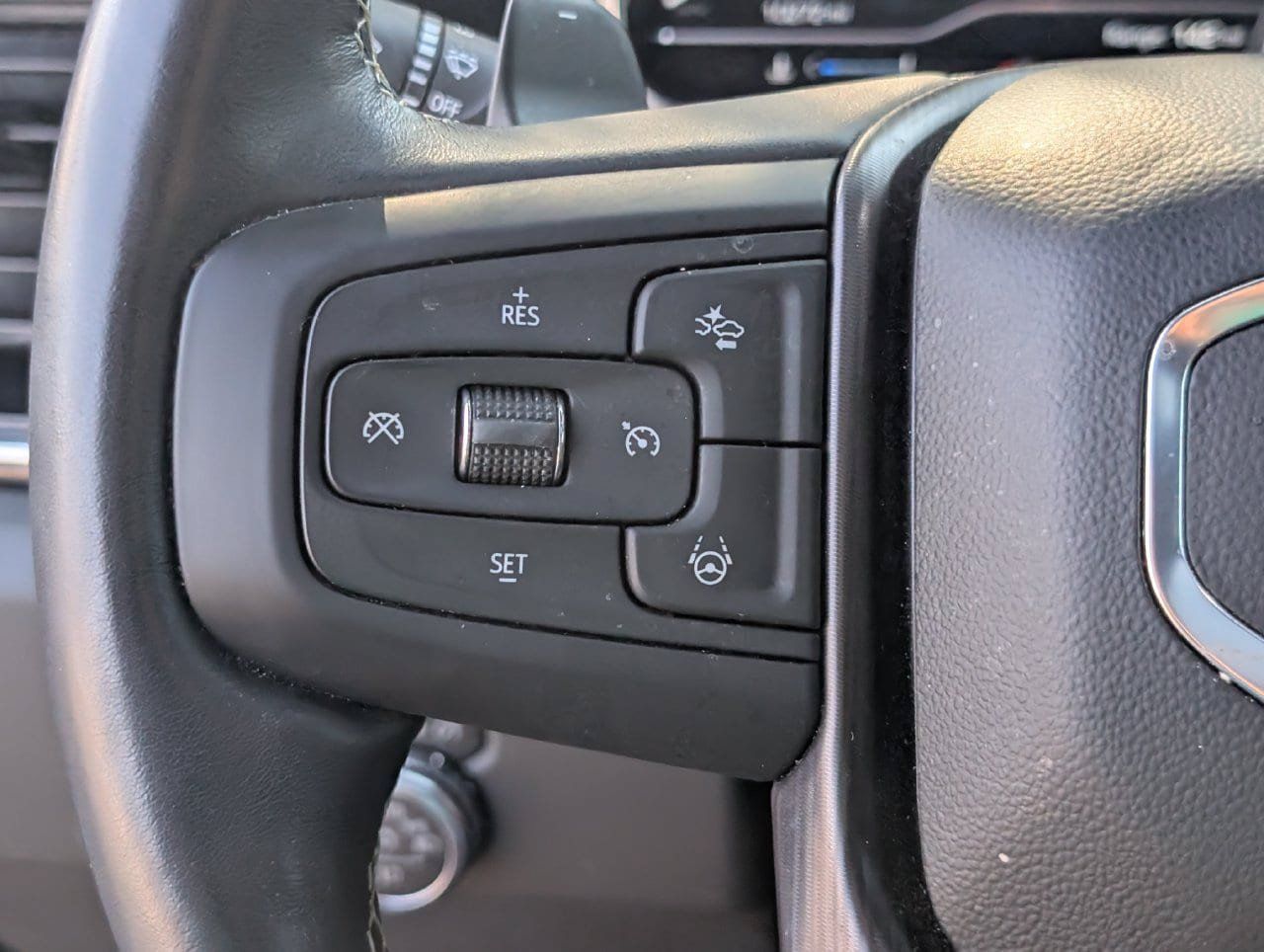 Used 2025 GMC Sierra 1500 Denali Ultimate AWD/4WD image 23