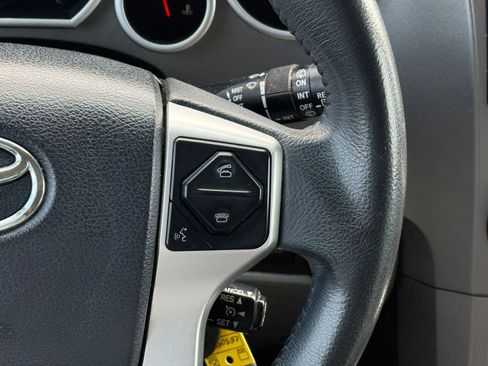 Used 2014 Toyota Sequoia Limited image 22