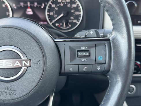 Used 2023 Nissan Rogue SL w/ SL Premium Package FWD image 23