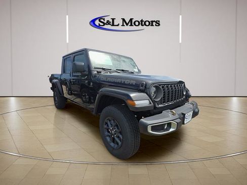 New 2026 Jeep Gladiator Sport AWD/4WD image 1