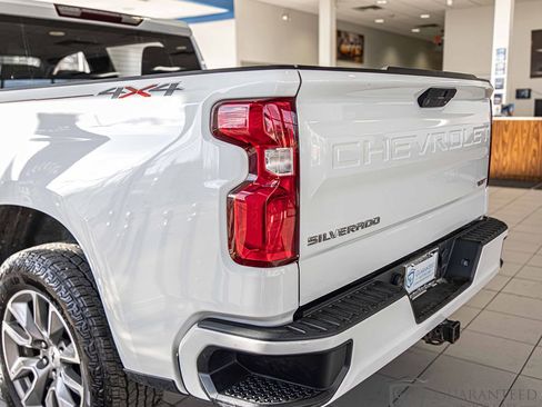 Used 2021 Chevrolet Silverado 1500 RST AWD/4WD image 14