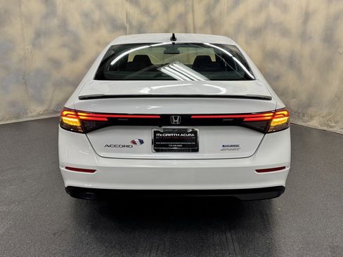 Used 2024 Honda Accord Sport image 6