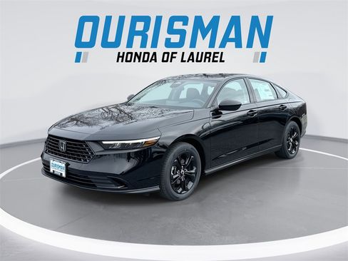 New 2025 Honda Accord SE image 1