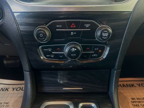 Used 2019 Chrysler 300 Touring w/ Sport Appearance Package image 14