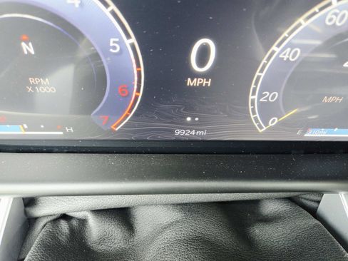 Used 2024 Jeep Wagoneer L 4WD w/ Premium Group I image 31