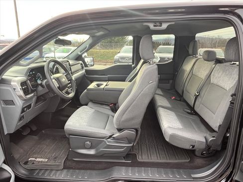 Used 2022 Ford F150 XLT w/ Trailer Tow Package image 8