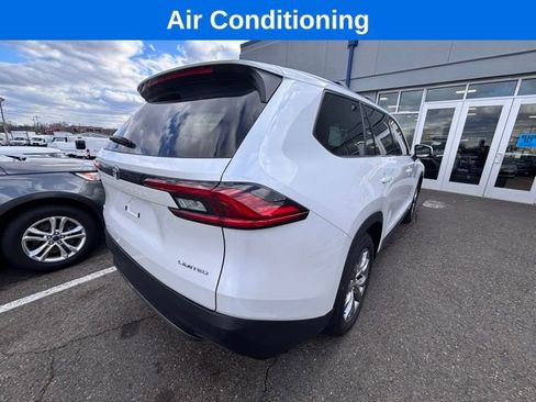 Used 2025 Toyota Grand Highlander Limited image 6