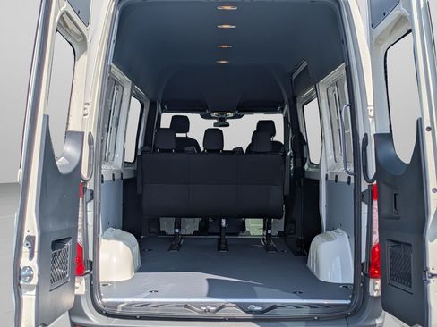 New 2025 Mercedes-Benz Sprinter 2500 image 8