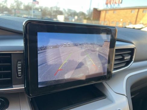 Certified 2023 Ford Explorer XLT w/ Equipment Group 202A image 13