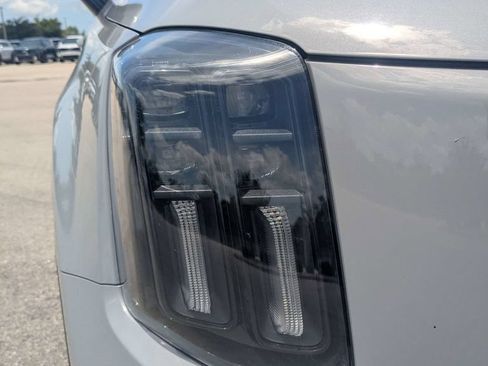 Certified 2025 Kia Telluride SX X-Line AWD/4WD image 11