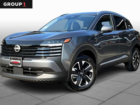 New 2025 Nissan Kicks SV image 1