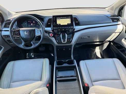 Used 2024 Honda Odyssey Touring image 23