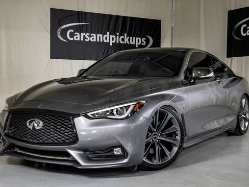 Used 2018 INFINITI Q60 Red Sport 400 w/ Sensory Package 3.0T Sport image 3