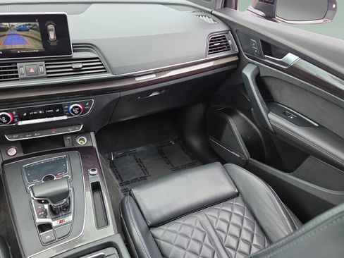 Used 2020 Audi SQ5 Premium Plus w/ Premium Plus Package AWD/4WD image 14