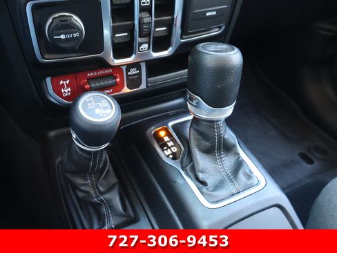 Used 2024 Jeep Wrangler Willys image 27