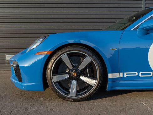 Certified 2023 Porsche 911 Sport Classic RWD image 12