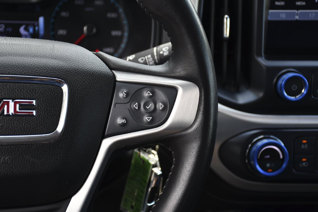 Used 2018 GMC Canyon SLT w/ Trailering Package RWD image 9