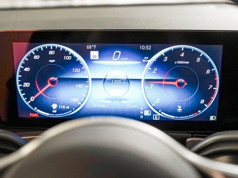 Certified 2023 Mercedes-Benz GLB 250 image 17