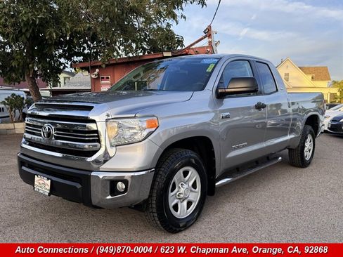 Used 2016 Toyota Tundra SR5 w/ SR5 Upgrade Package image 2