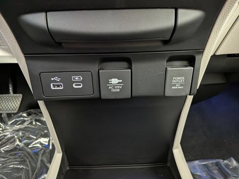 New 2026 Honda Odyssey Elite image 10