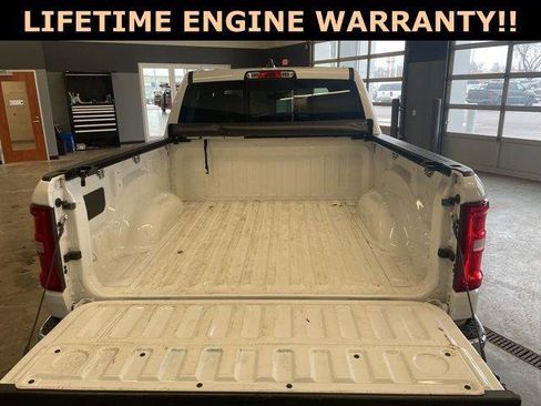Certified 2025 RAM 1500 Big Horn AWD/4WD image 9