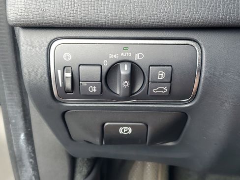 Used 2016 Volvo XC60 T5 Premier FWD image 24
