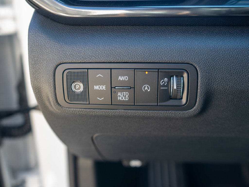 New 2027 GMC Terrain AT4 w/ Convenience Package III AWD/4WD image 18