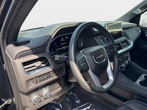 Used 2023 GMC Yukon XL SLT RWD image 18