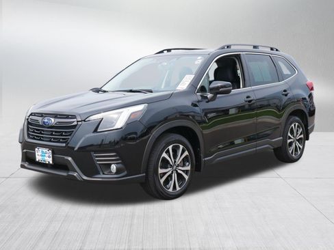 Certified 2023 Subaru Forester Limited AWD/4WD image 3