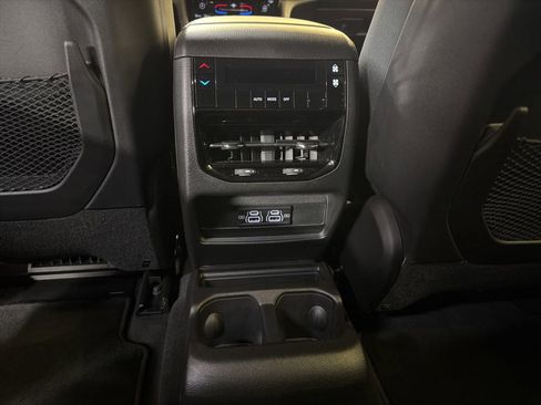 Used 2025 Jeep Grand Cherokee L Laredo RWD image 29