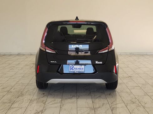 Used 2024 Kia Soul LX w/ Option Group 015 FWD image 6