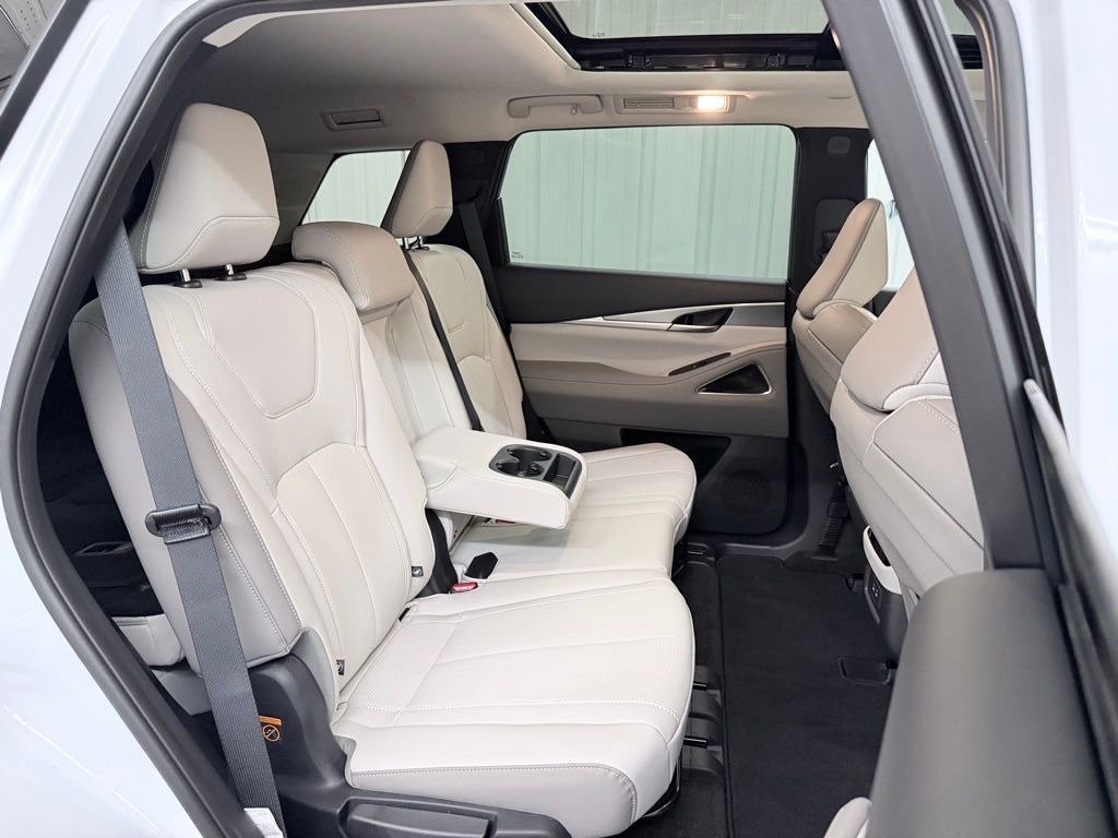 Certified 2027 INFINITI QX60 Luxe w/ Cargo Package FWD image 43