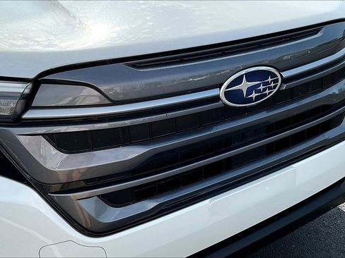 Used 2025 Subaru Forester Premium AWD/4WD image 33