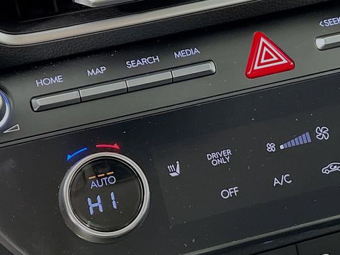 Certified 2025 Hyundai Sonata SEL image 19