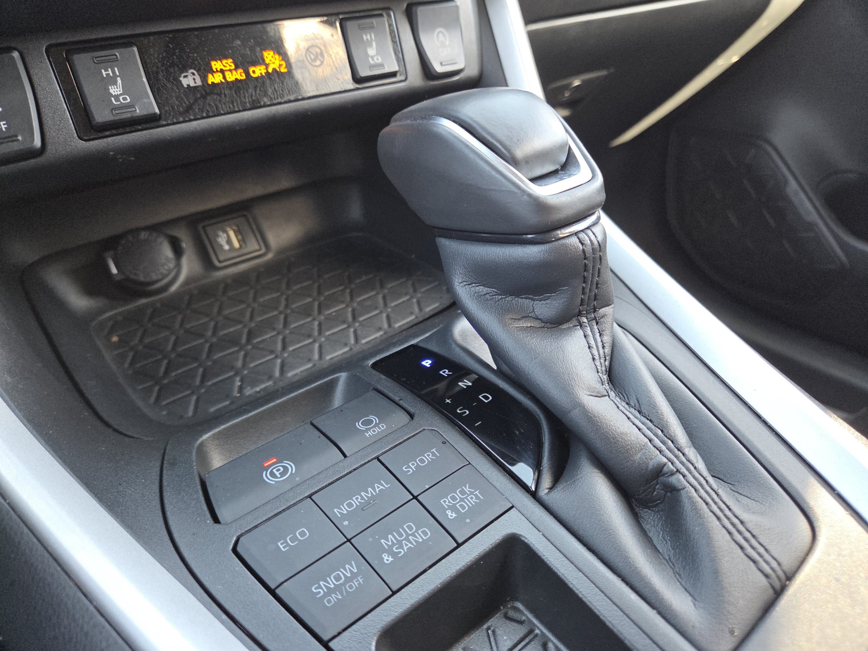 Used 2024 Toyota RAV4 XLE Premium w/ Weather Package AWD/4WD image 36