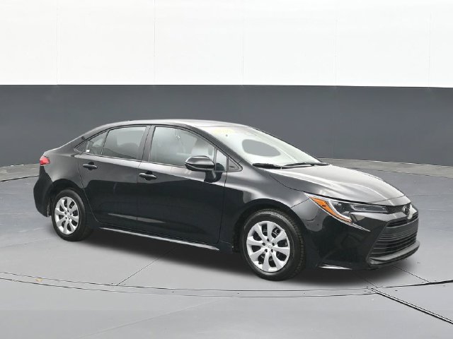 Used 2026 Toyota Corolla LE FWD image 18