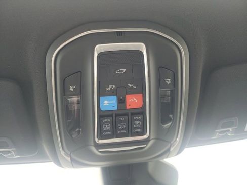 New 2026 Jeep Grand Cherokee L Limited image 9