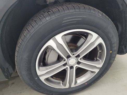 Used 2016 Mercedes-Benz GLC 300 4MATIC image 31