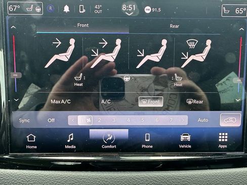 Certified 2022 Chrysler Pacifica Touring-L FWD image 5