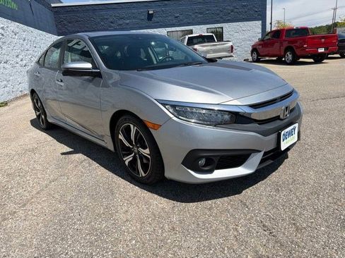 Used 2016 Honda Civic Touring image 7