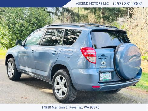 Used 2011 Toyota RAV4 4WD w/ Upgrade Value Pkg image 3