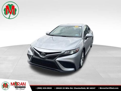 Used 2024 Toyota Camry SE FWD image 1