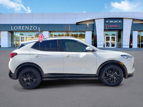 Used 2024 Buick Encore GX Sport Touring w/ Comfort Package FWD image 4